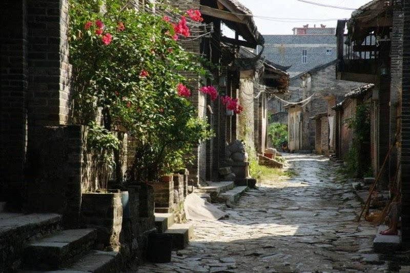 向上跳的香蕉